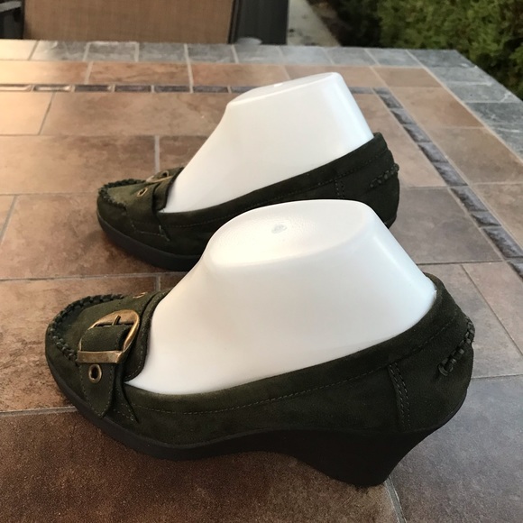 American Eagle Olive Green Wedge Shoes - Picture 4 of 8